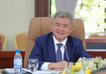 40家中国企业代表团考察柬埔寨纺织行业
